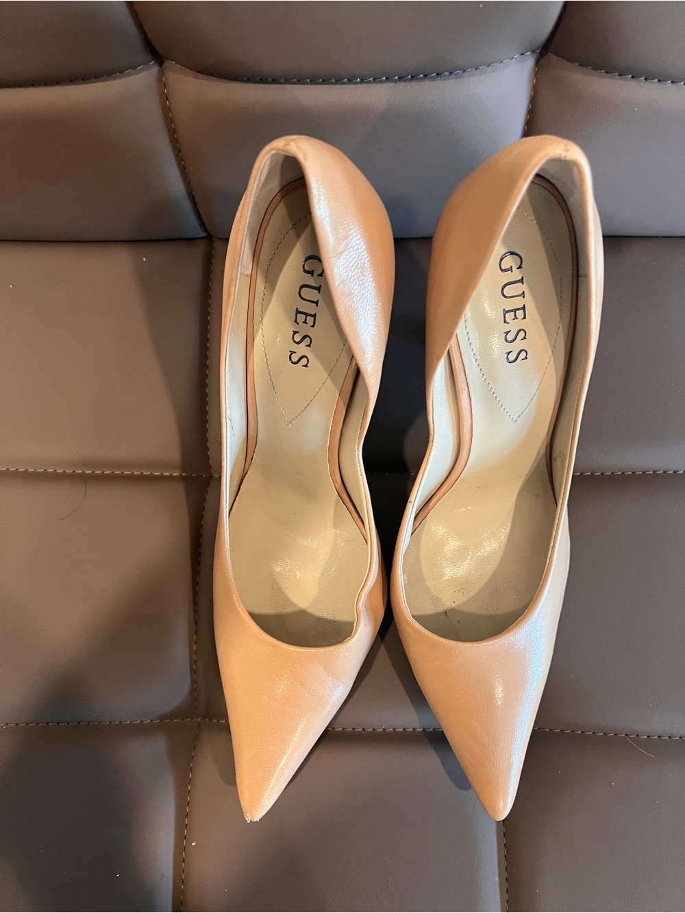 Guess Blush Nude D’Orsay Pointed Toe Heels Pumps Size 7.5 - Picture 2 of 5